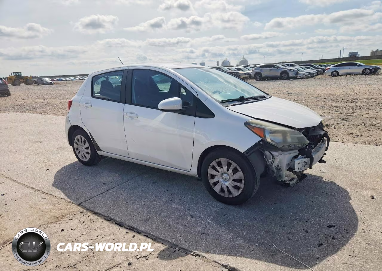 2015 Toyota Yaris 5-Door L VIN:VNKKTUD35FA032724 - 4