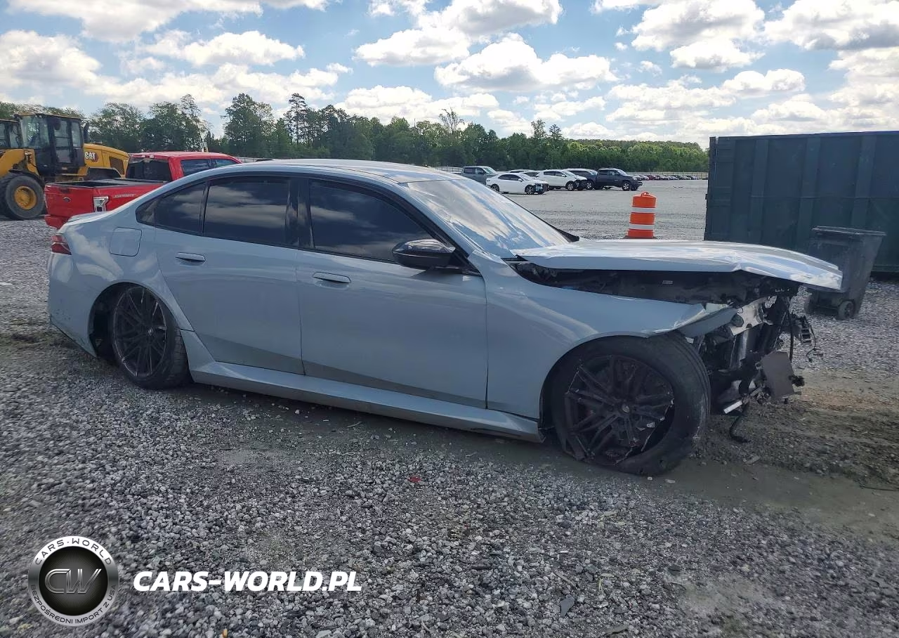 2026 BMW M5 VIN:WBS83FK05TCV68511 - 4