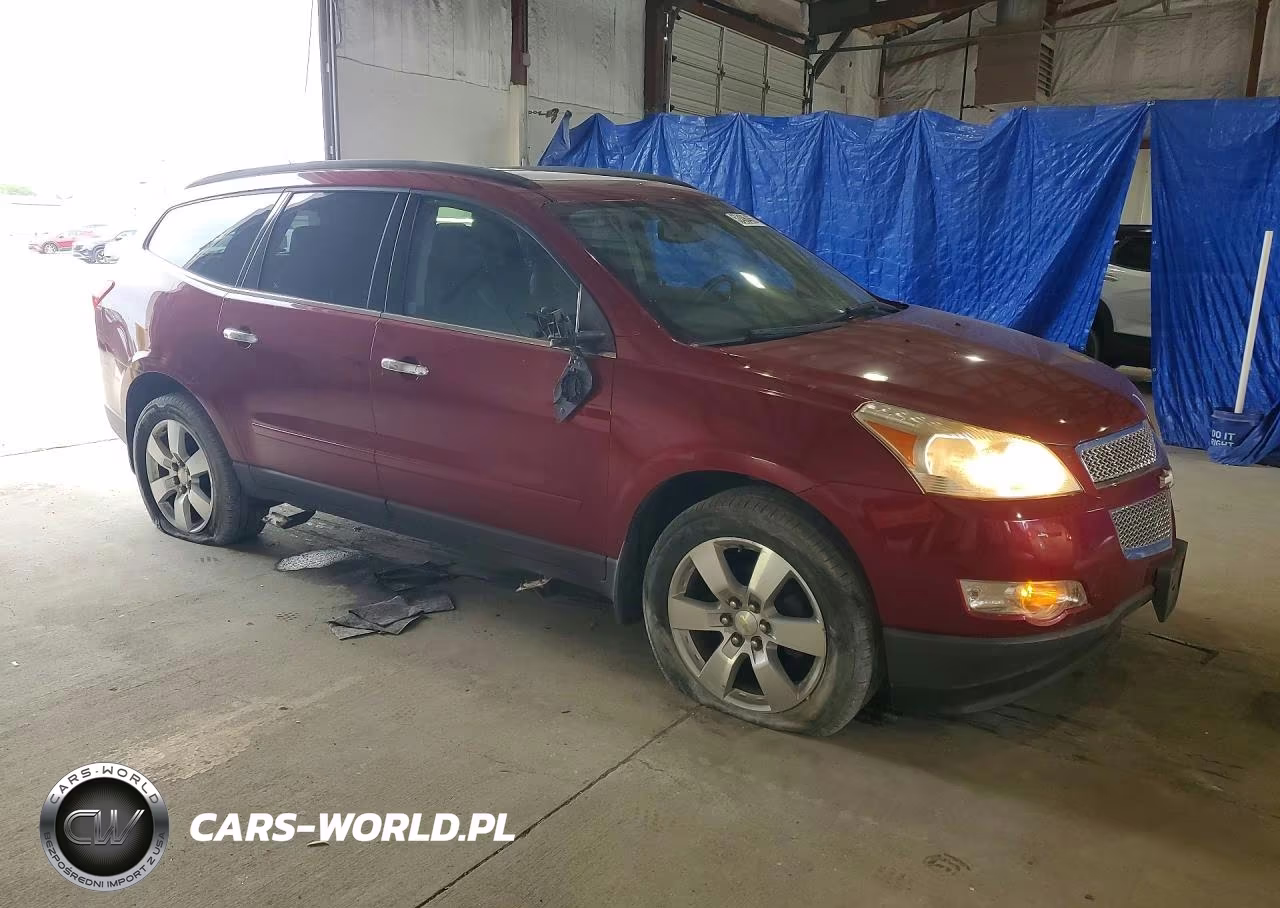 2011 Chevrolet Traverse VIN:1GNKRGED7BJ304997 - 4