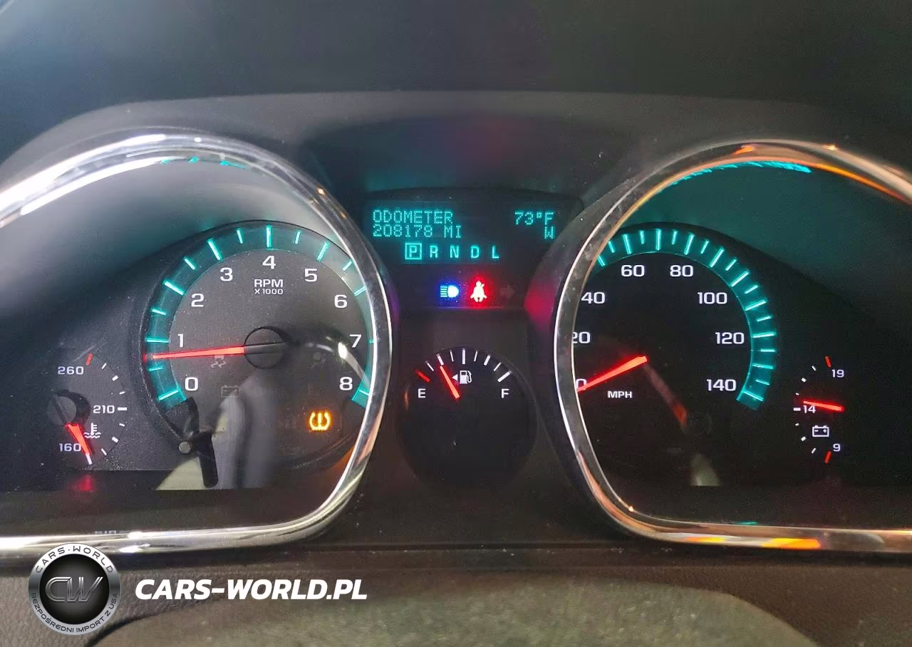 2011 Chevrolet Traverse VIN:1GNKRGED7BJ304997 - 9