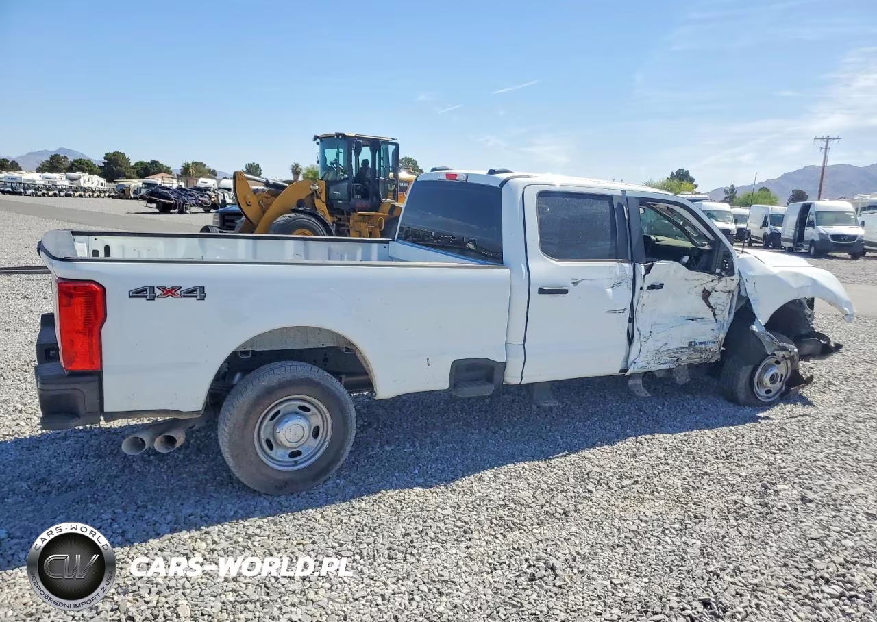 2024 Ford F250 Super Duty VIN:1FT7W2BT1REC74548 - 3