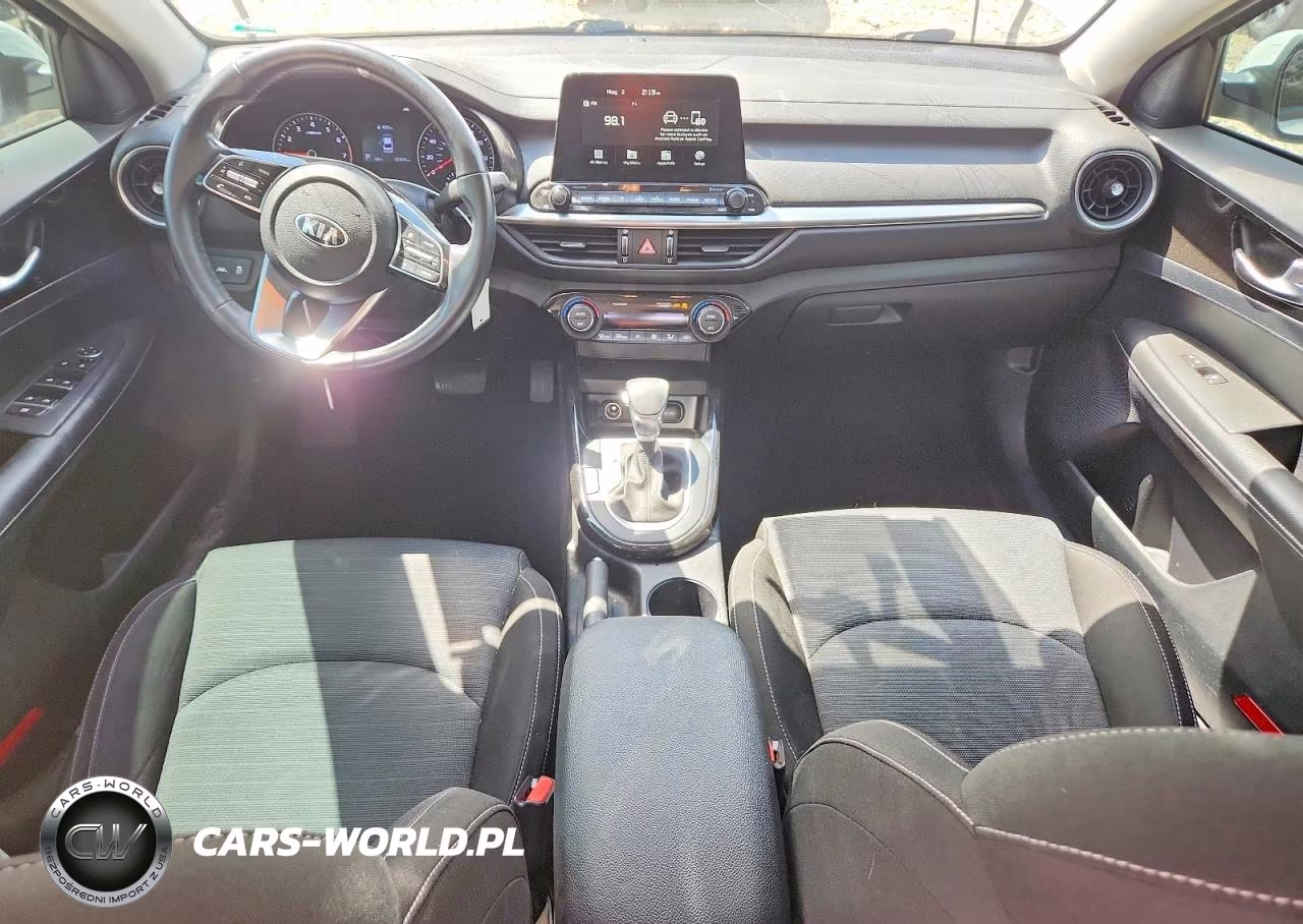 2019 Kia Forte S VIN:3KPF34AD1KE017636 - 8