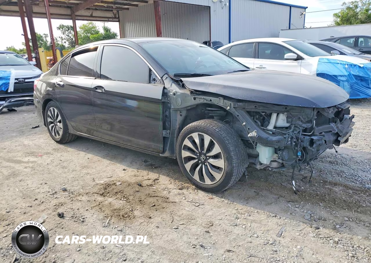 2017 Honda Accord Hybrid VIN:JHMCR6F30HC005750 - 4