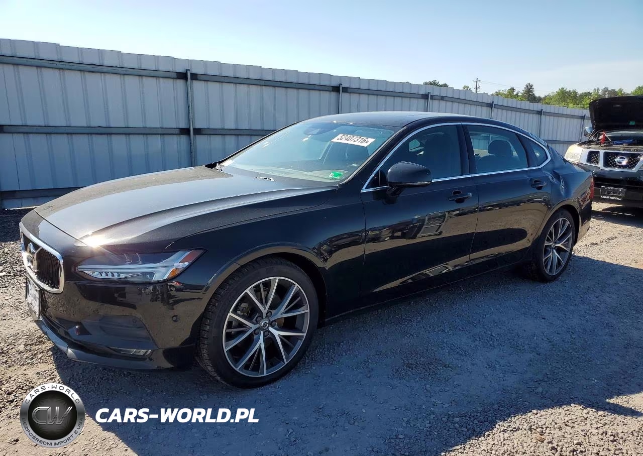 2018 Volvo S90 T5 Momentum