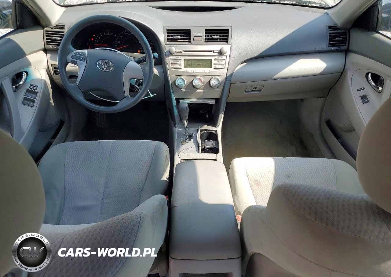 2010 Toyota Camry Le VIN:4T4BF3EKXAR084651 - 8