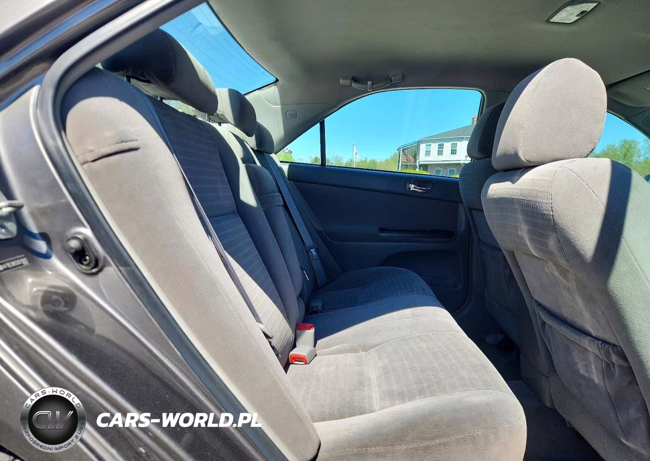 2005 Toyota Camry Le VIN:4T1BE30K35U515812 - 10
