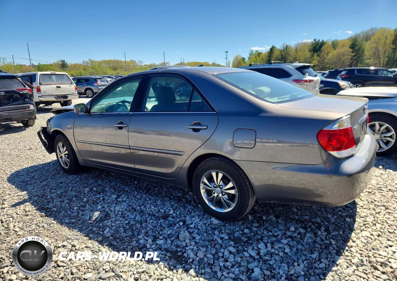 2005 Toyota Camry Le VIN:4T1BE30K35U515812 - 2