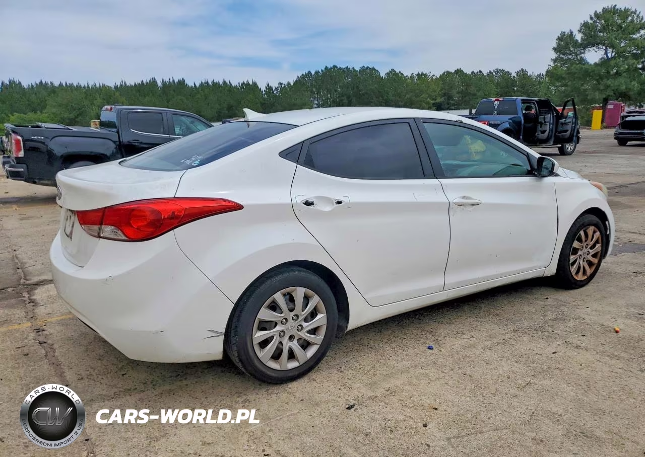2011 Hyundai Elantra Gls VIN:5NPDH4AE5BH023842 - 3