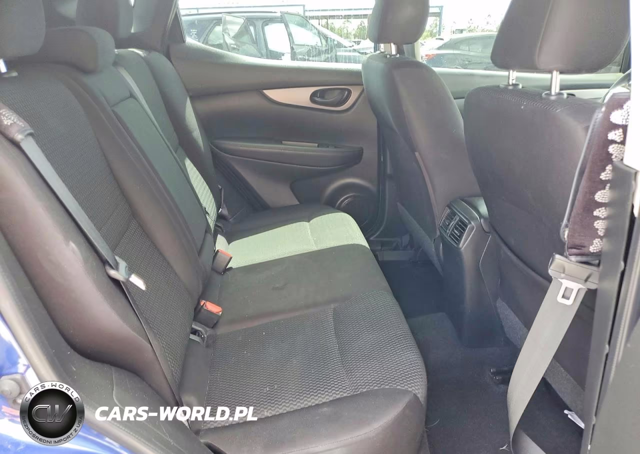 2019 Nissan Rogue Sport S VIN:JN1BJ1CPXKW244424 - 11