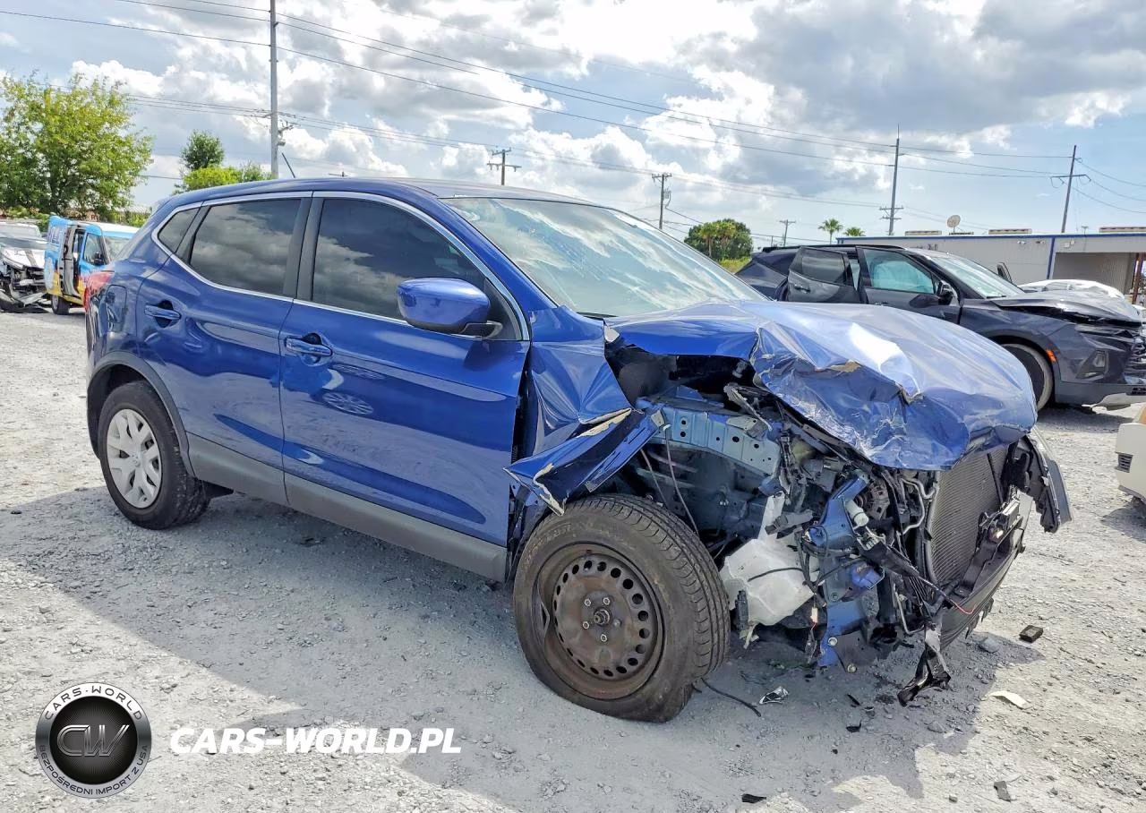 2019 Nissan Rogue Sport S VIN:JN1BJ1CPXKW244424 - 4