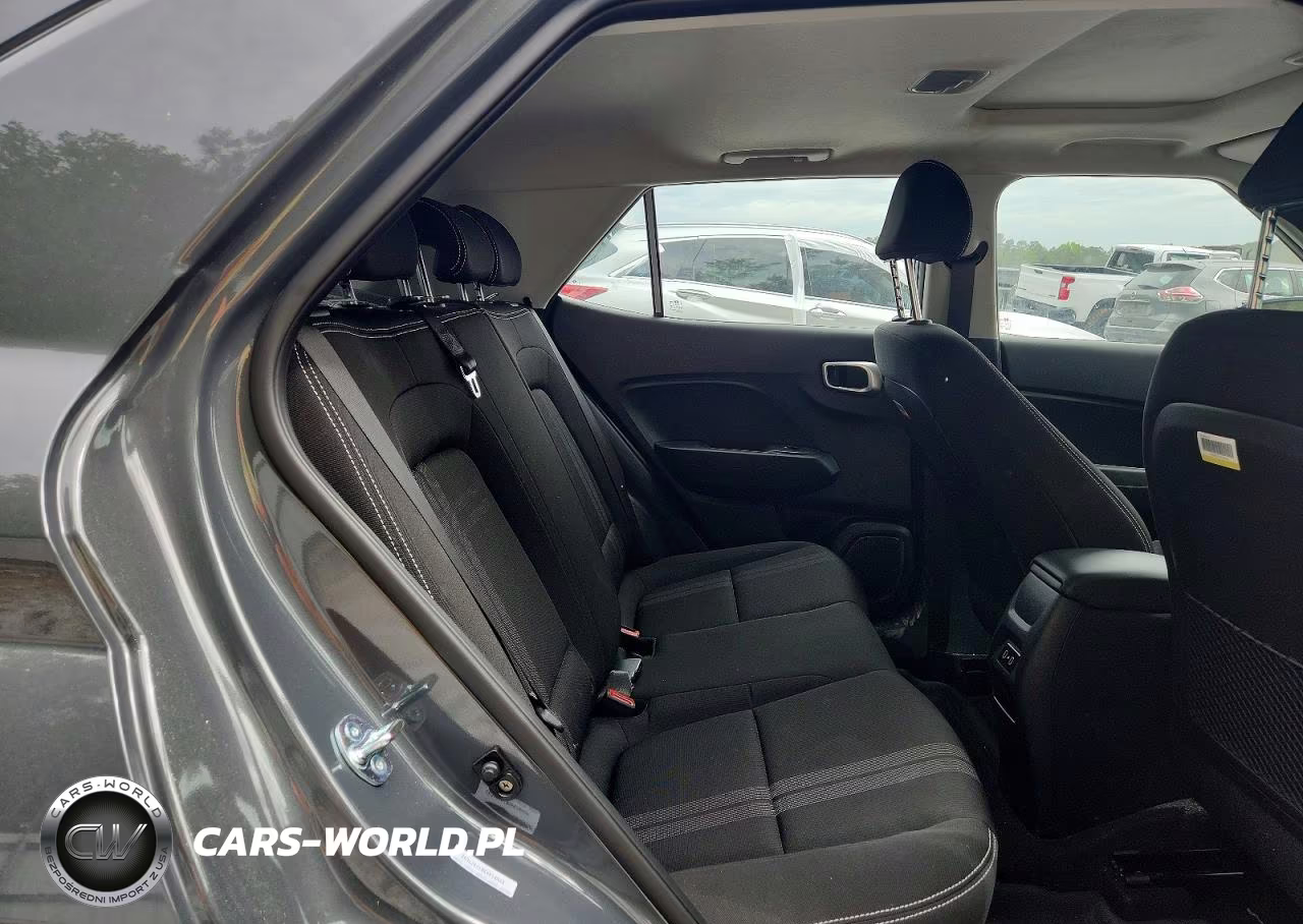 2026 Hyundai Venue Sel VIN:KMHRC8A38TU427697 - 10