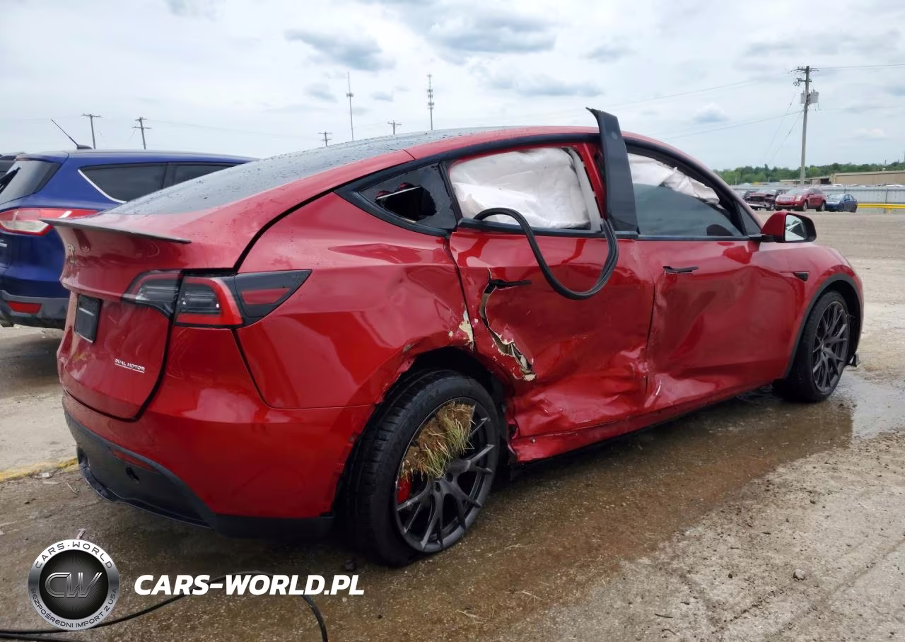 2021 Tesla Model Y VIN:5YJYGDEF9MF139568 - 3