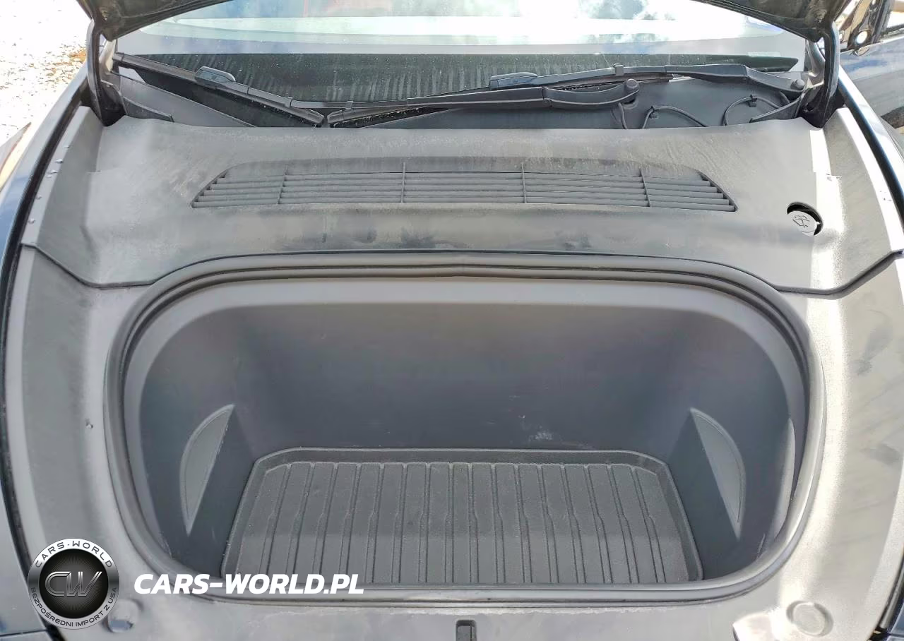 2022 Tesla Model Y VIN:7SAYGDEF2NF547320 - 11