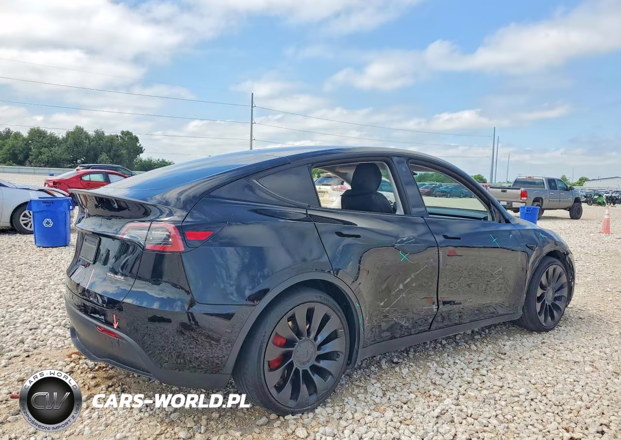 2022 Tesla Model Y VIN:7SAYGDEF2NF547320 - 3