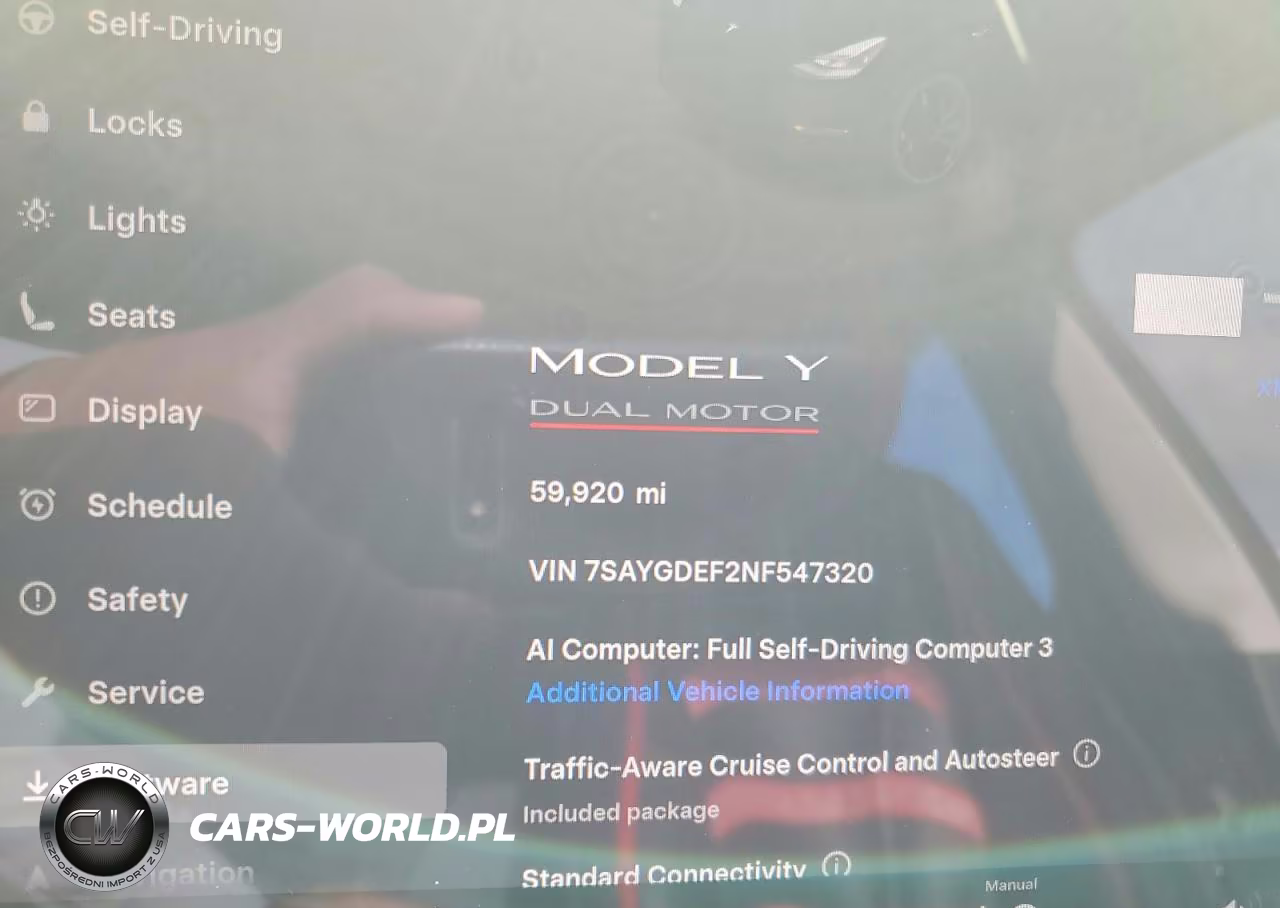 2022 Tesla Model Y VIN:7SAYGDEF2NF547320 - 9