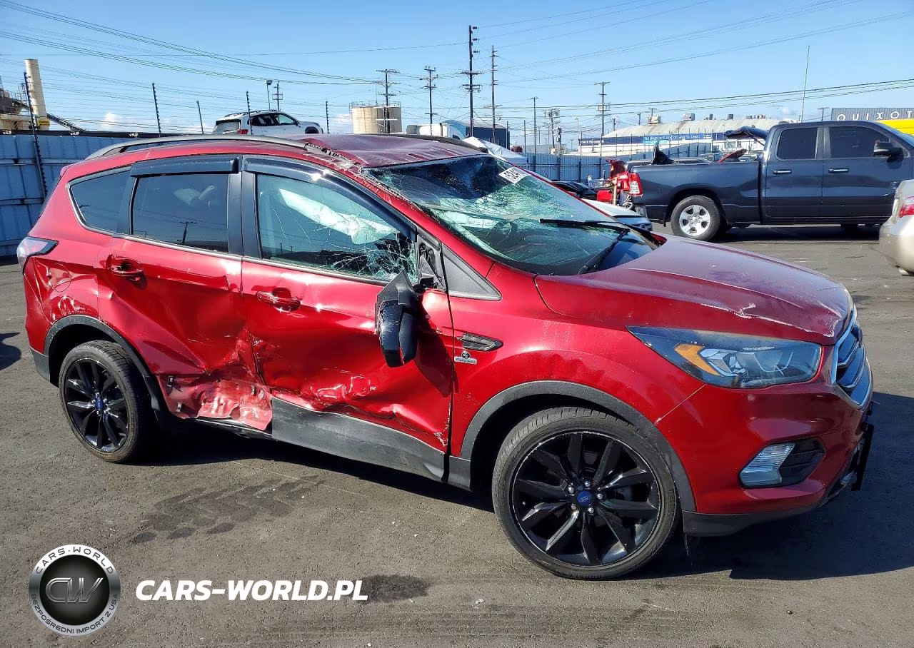2018 Ford Escape Se VIN:1FMCU0GD7JUB14352 - 4