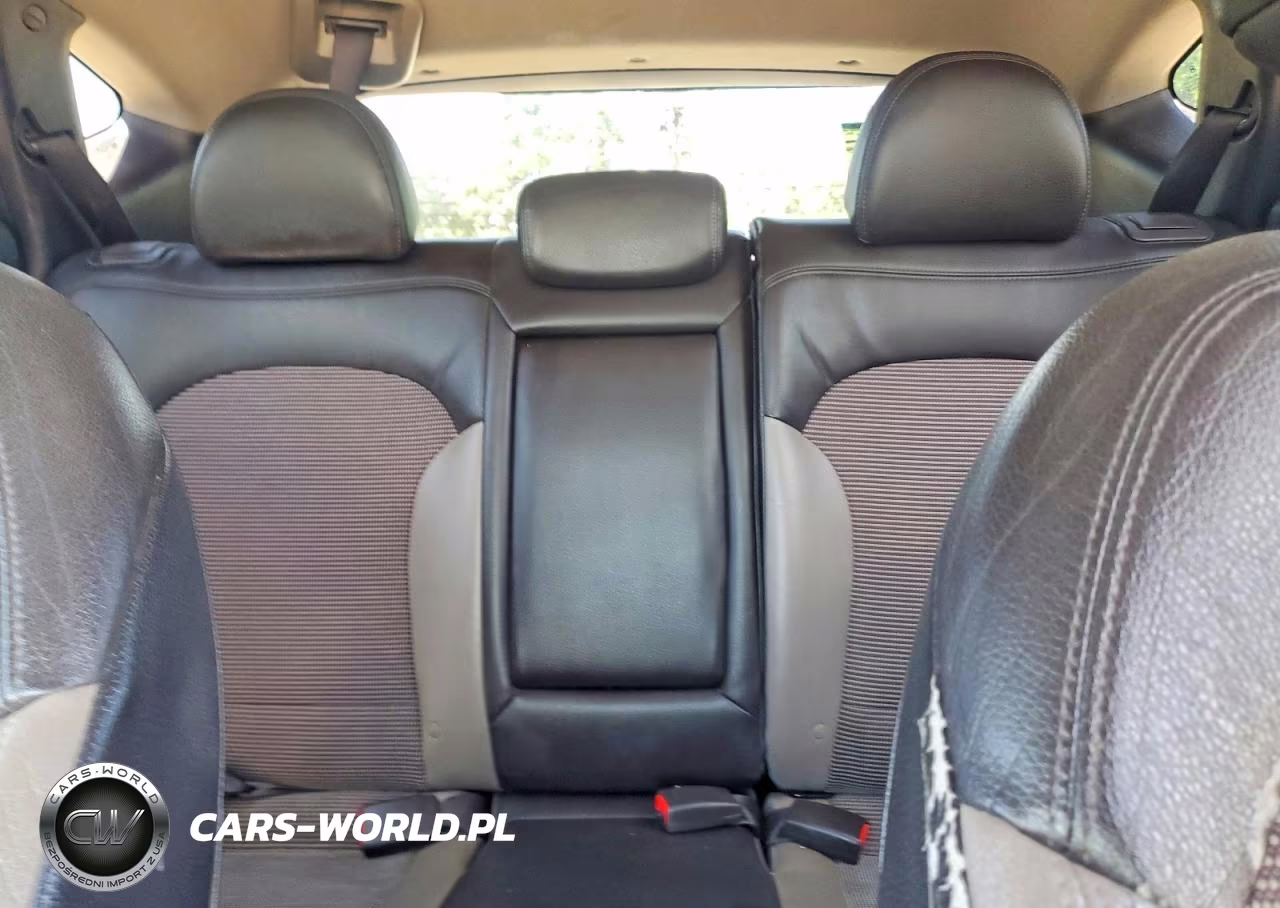 2011 Hyundai Tucson Gls VIN:KM8JUCAC7BU264472 - 10