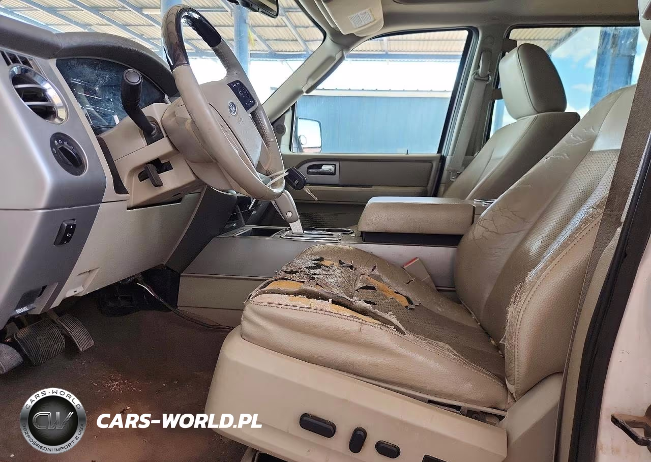 2011 Ford Expedition Limited VIN:1FMJU1K56BEF09647 - 7