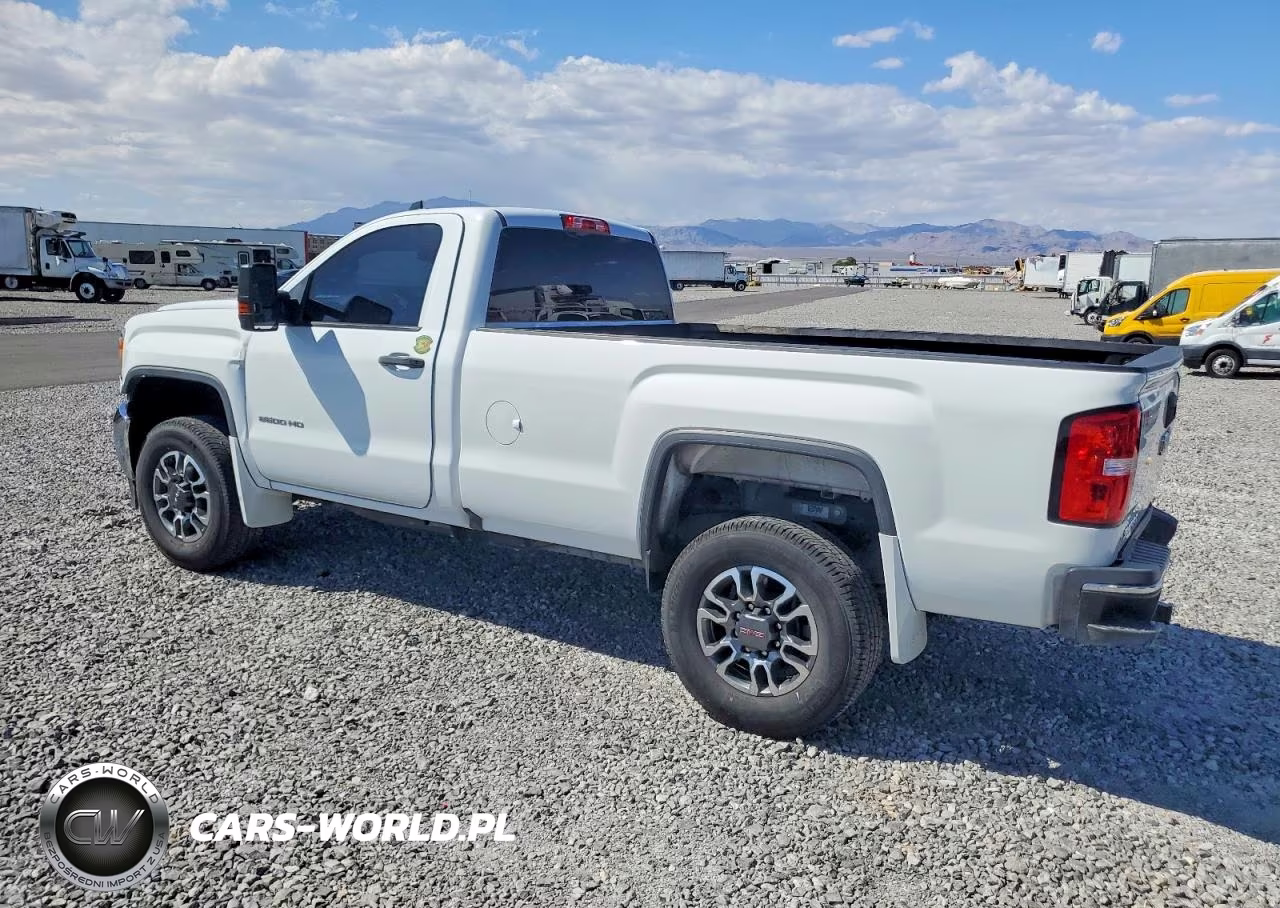 2018 GMC Sierra C2500 Heavy Duty VIN:1GT01REG0JZ229167 - 3