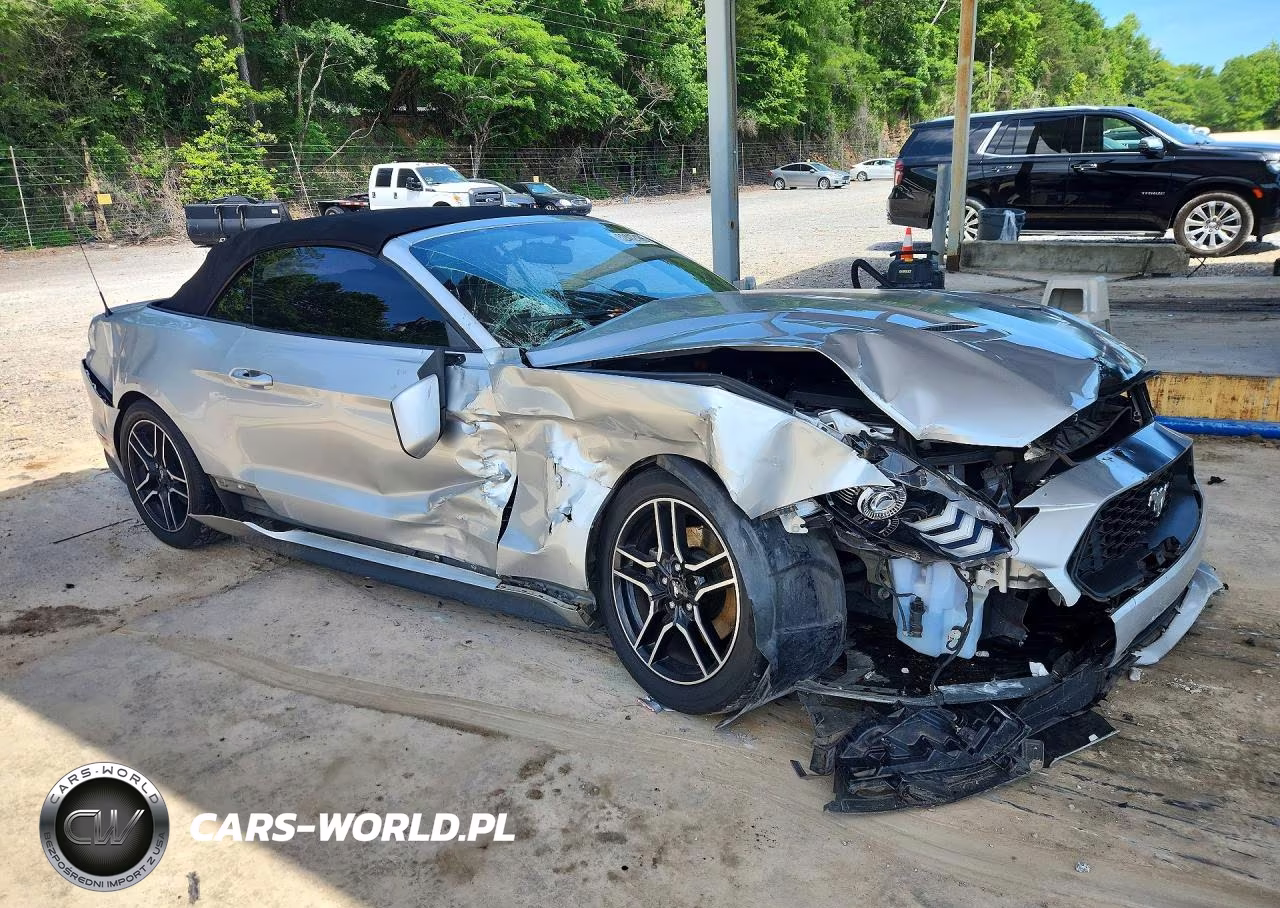 2018 Ford Mustang VIN:1FATP8UH0J5155911 - 4
