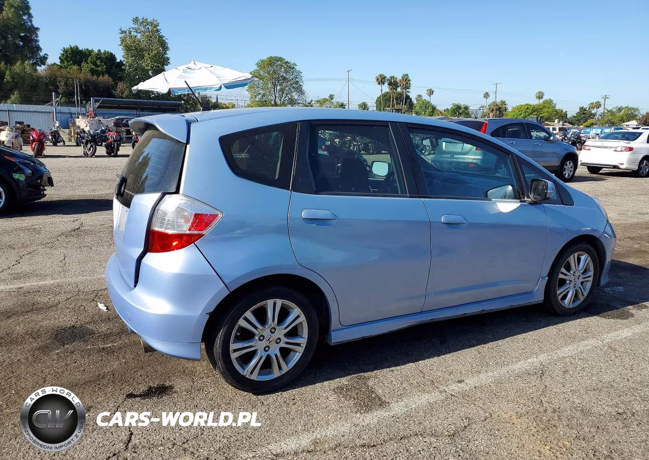 2009 Honda Fit Sport VIN:JHMGE88609S071853 - 3