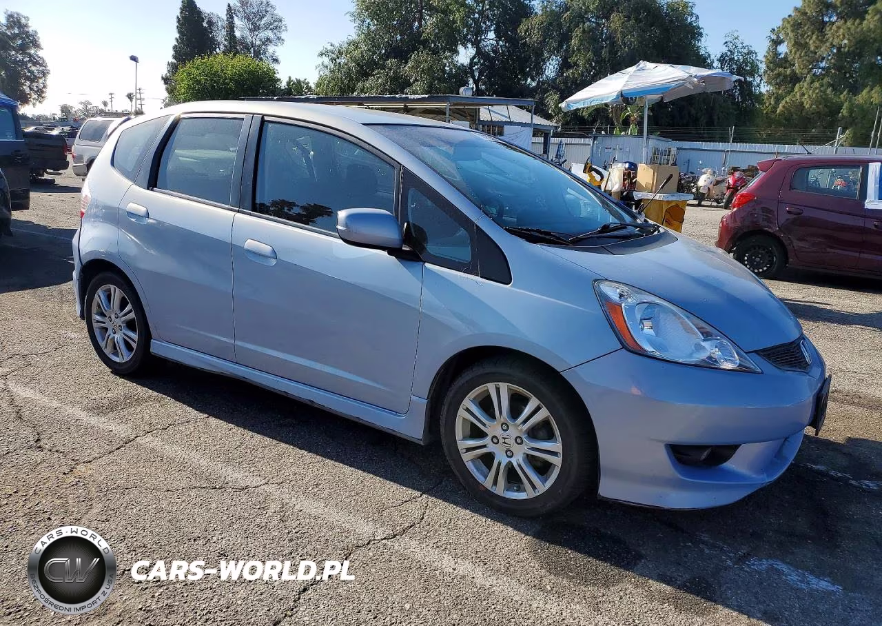 2009 Honda Fit Sport VIN:JHMGE88609S071853 - 4