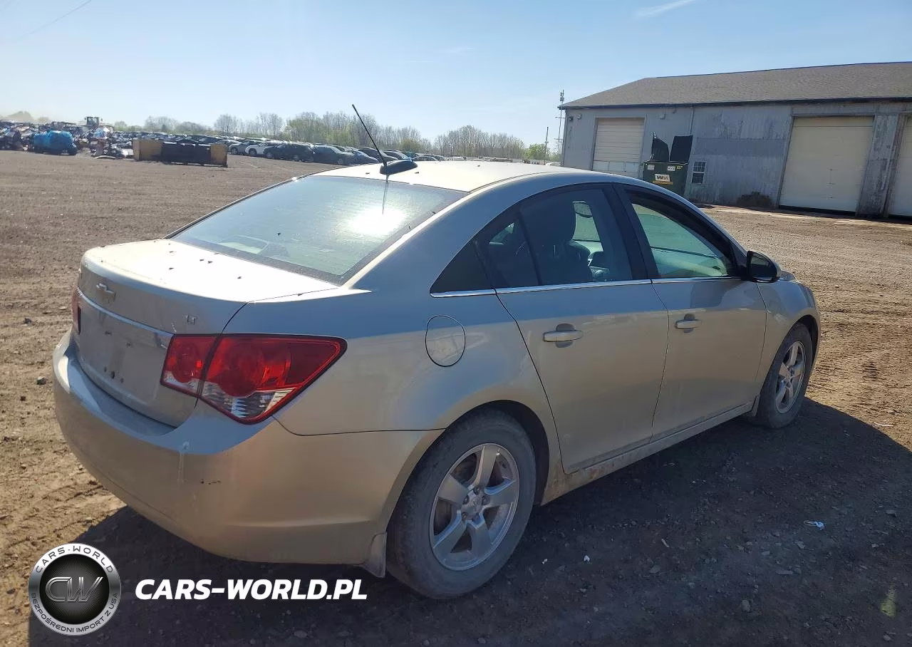 2015 Chevrolet Cruze Lt VIN:1G1PC5SB5F7144556 - 3