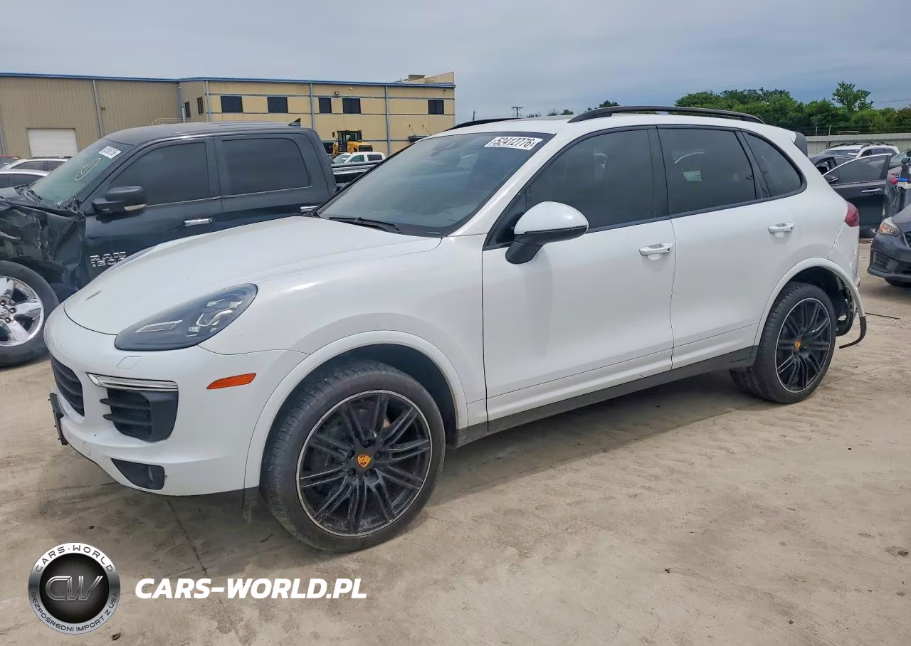 2018 Porsche Cayenne Base