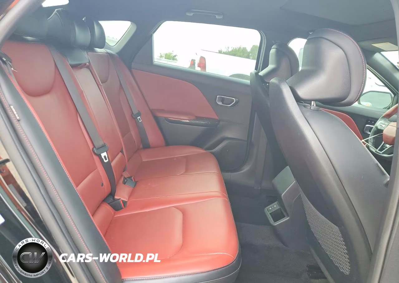 2025 Kia K4 Gt-Line VIN:3KPFW4DE2SE067666 - 10