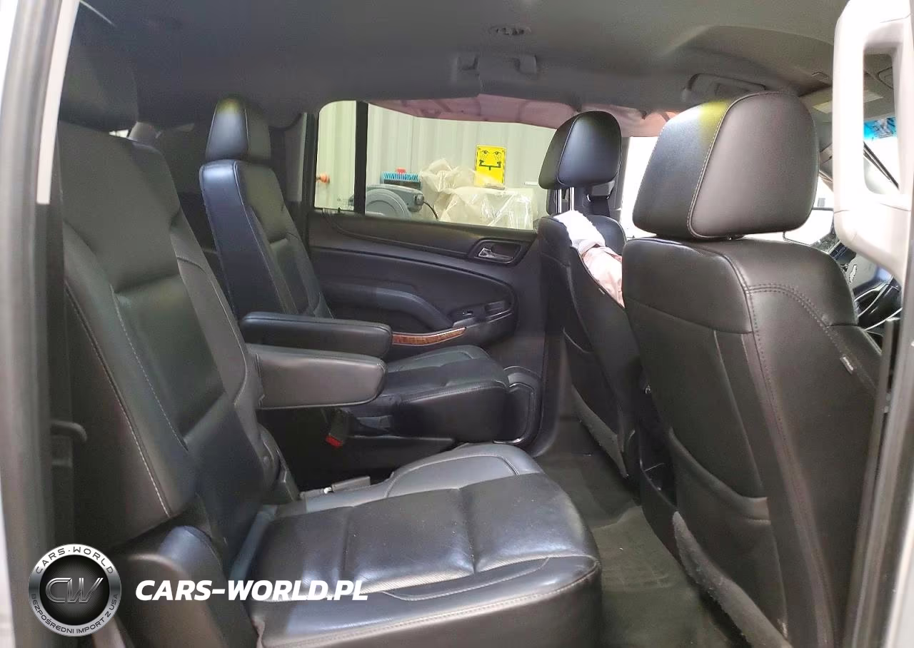 2018 Chevrolet Suburban K1500 Premier VIN:1GNSKJKC0JR244171 - 11