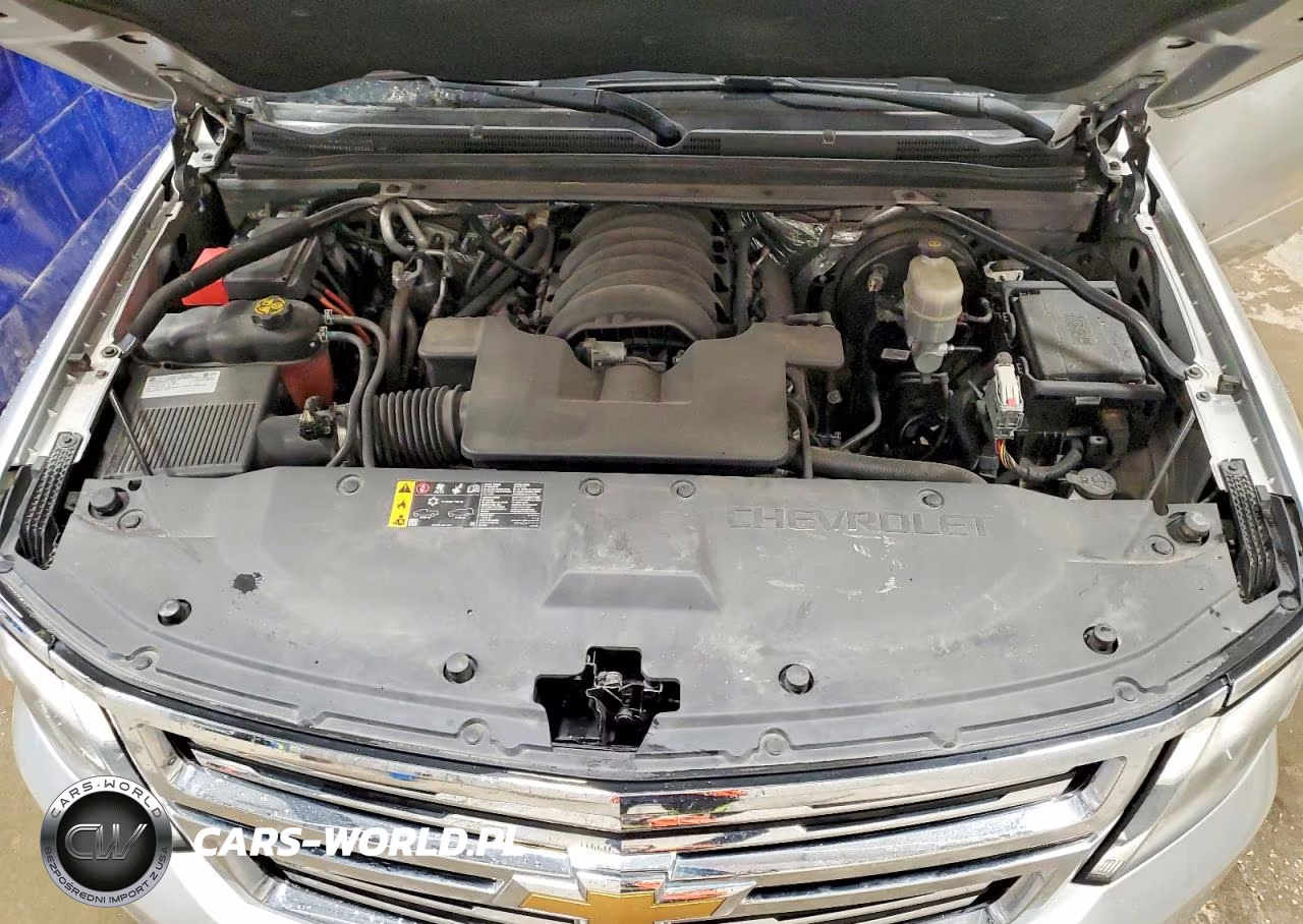 2018 Chevrolet Suburban K1500 Premier VIN:1GNSKJKC0JR244171 - 12