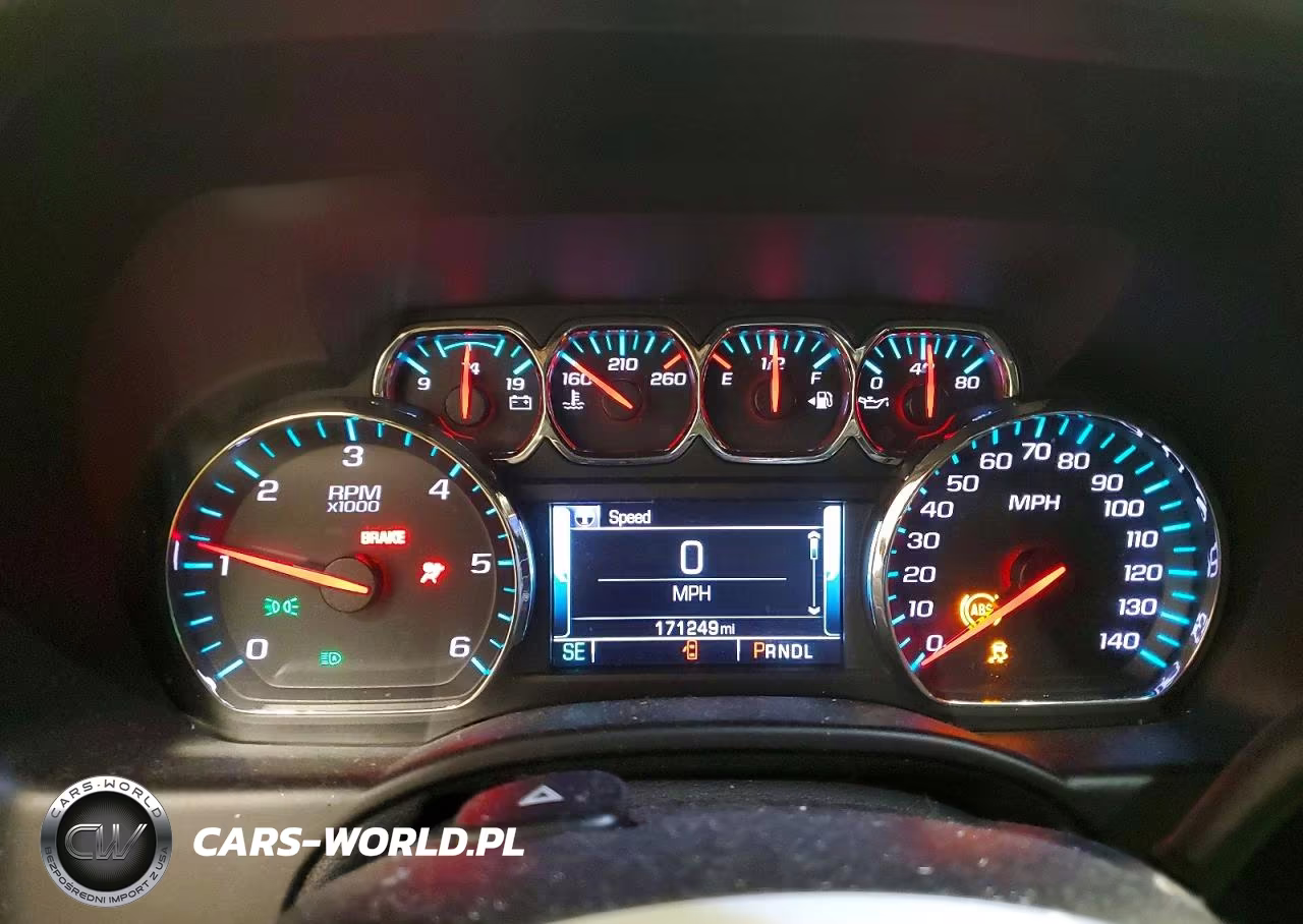 2018 Chevrolet Suburban K1500 Premier VIN:1GNSKJKC0JR244171 - 9