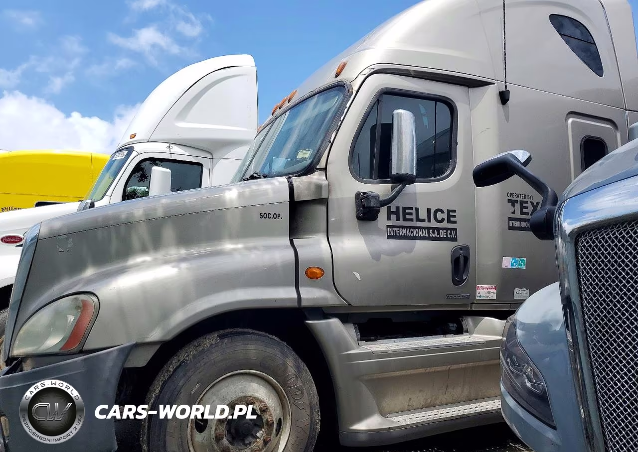 2012 Freightliner Cascadia Semi Truck VIN:1FUJGLBG0CSBC9724 - 2