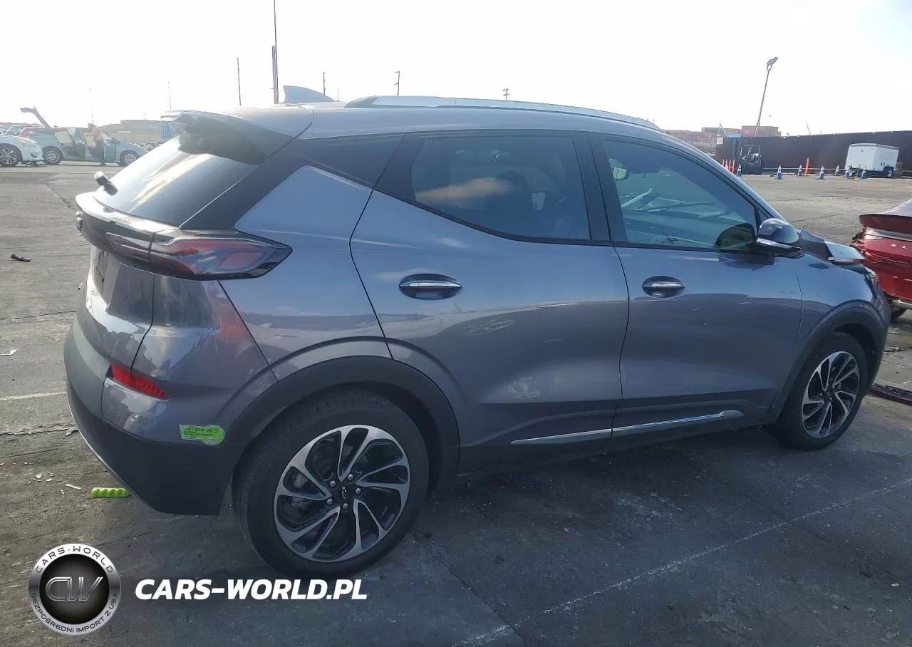 2023 Chevrolet Bolt Euv Premier VIN:1G1FZ6S0XP4136891 - 3