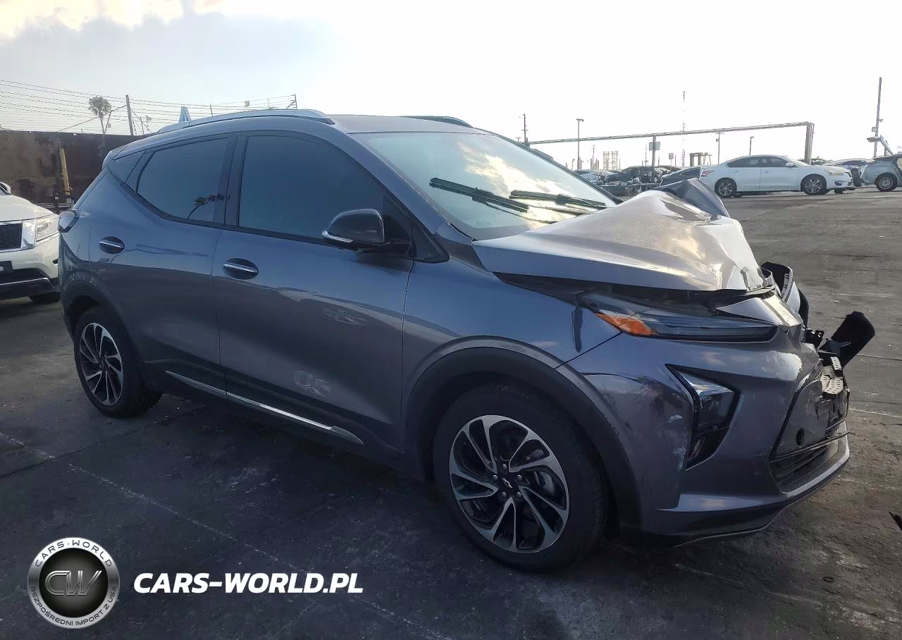 2023 Chevrolet Bolt Euv Premier VIN:1G1FZ6S0XP4136891 - 4