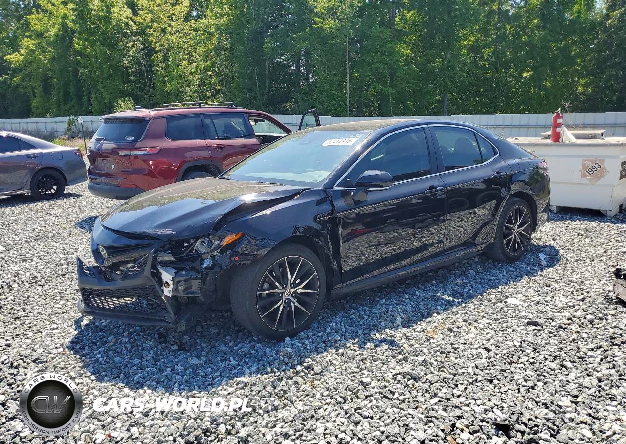 2022 Toyota Camry Se – zdjęcie 1 z 12