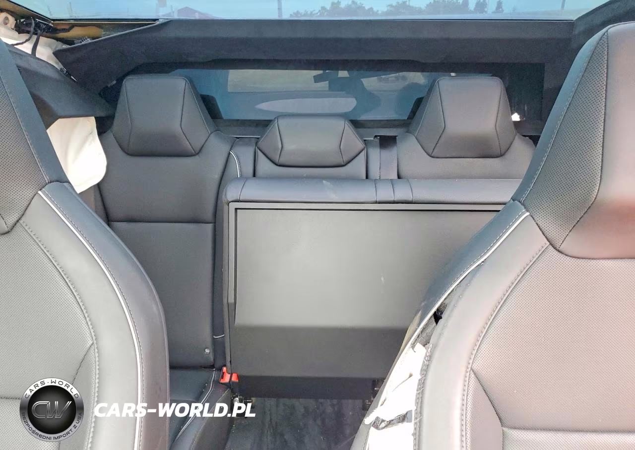 2024 Tesla Cybertruck VIN:7G2CEHED6RA001803 - 10