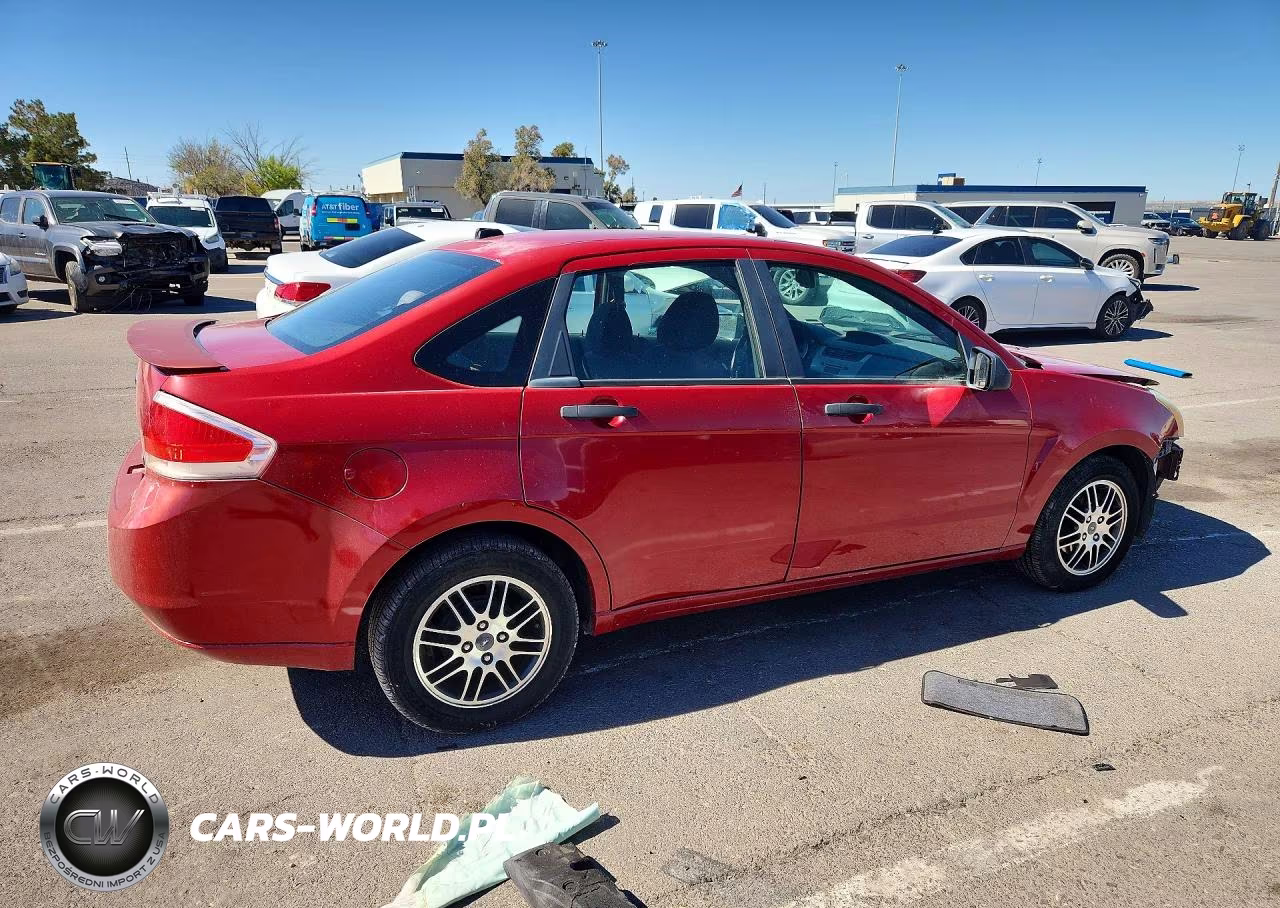 2010 Ford Focus Se VIN:1FAHP3FN6AW129688 - 3