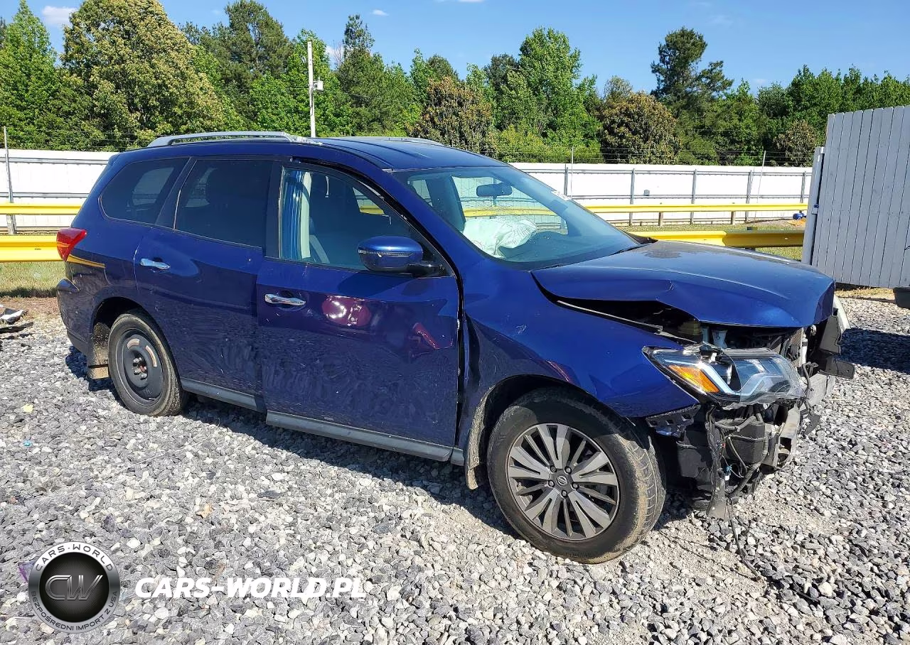 2018 Nissan Pathfinder S VIN:5N1DR2MN0JC677179 - 4