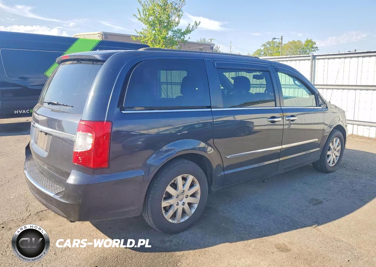 2014 Chrysler Town & Country Touring VIN:2C4RC1BG8ER413473 - 3