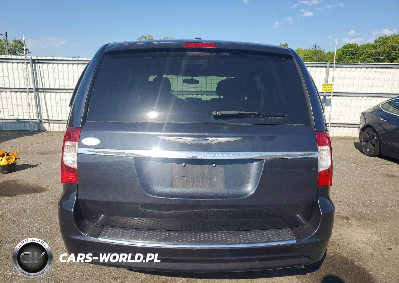 2014 Chrysler Town & Country Touring VIN:2C4RC1BG8ER413473 - 6