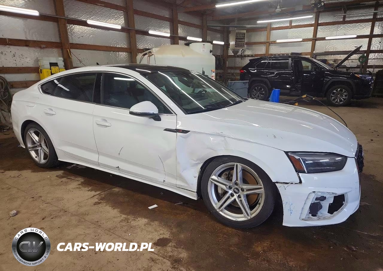 2022 Audi A5 Premium 45 VIN:WAUDACF53NA008756 - 4