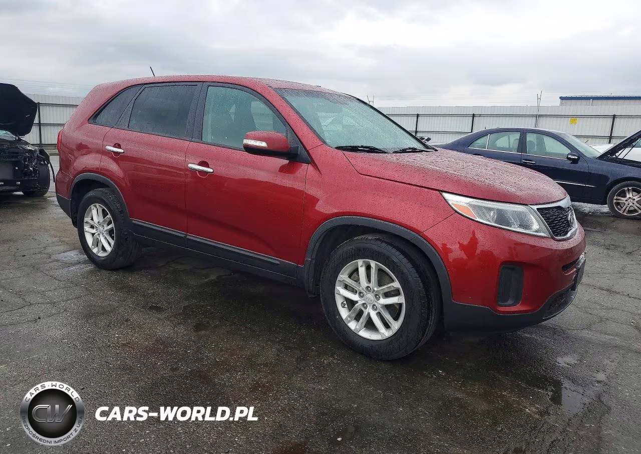 2015 Kia Sorento Lx VIN:5XYKT3A67FG596196 - 4