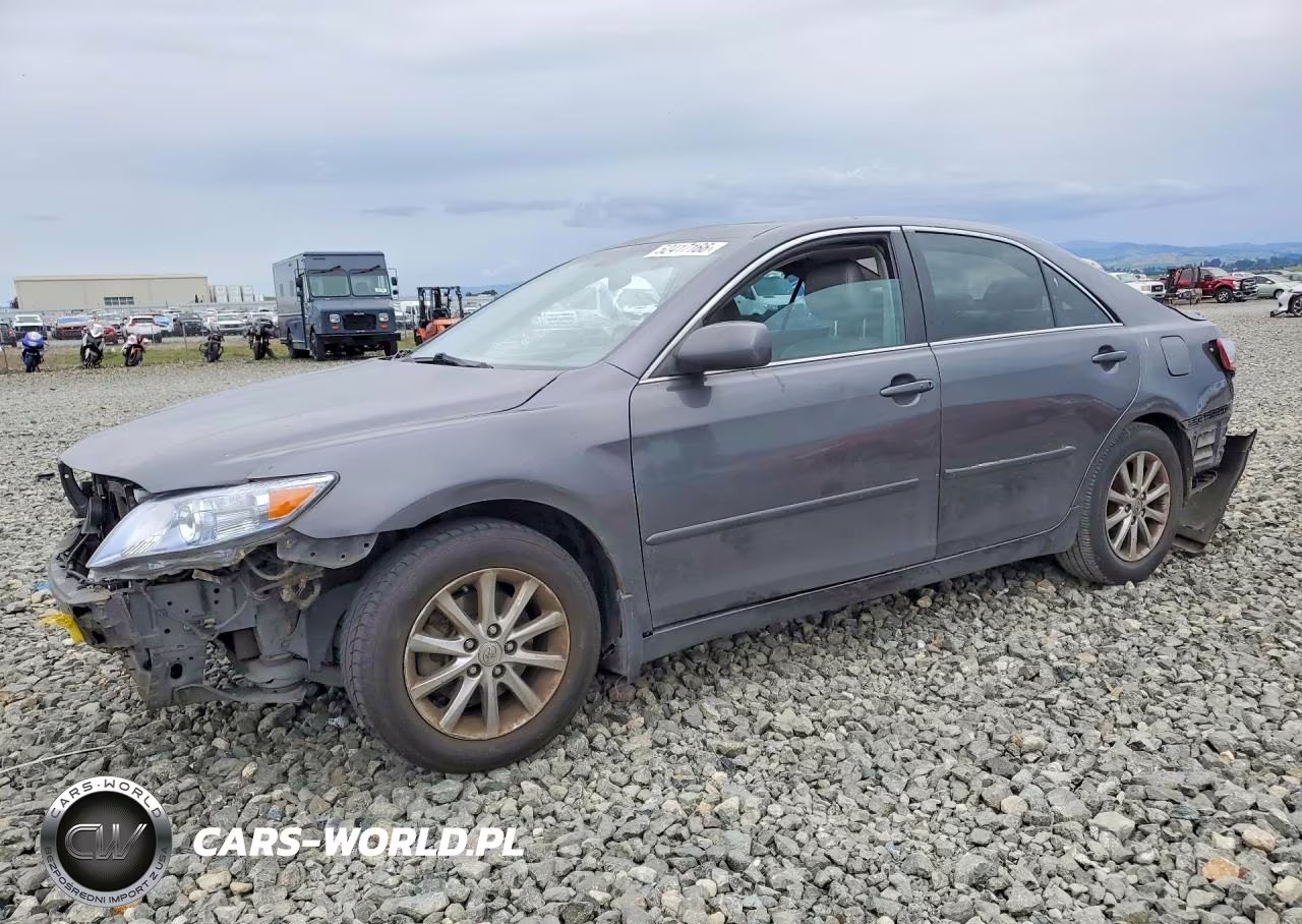 2011 Toyota Camry Hybrid