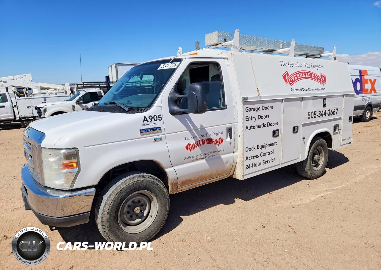 2016 Ford Econoline E350 Super Duty Cutaway Van