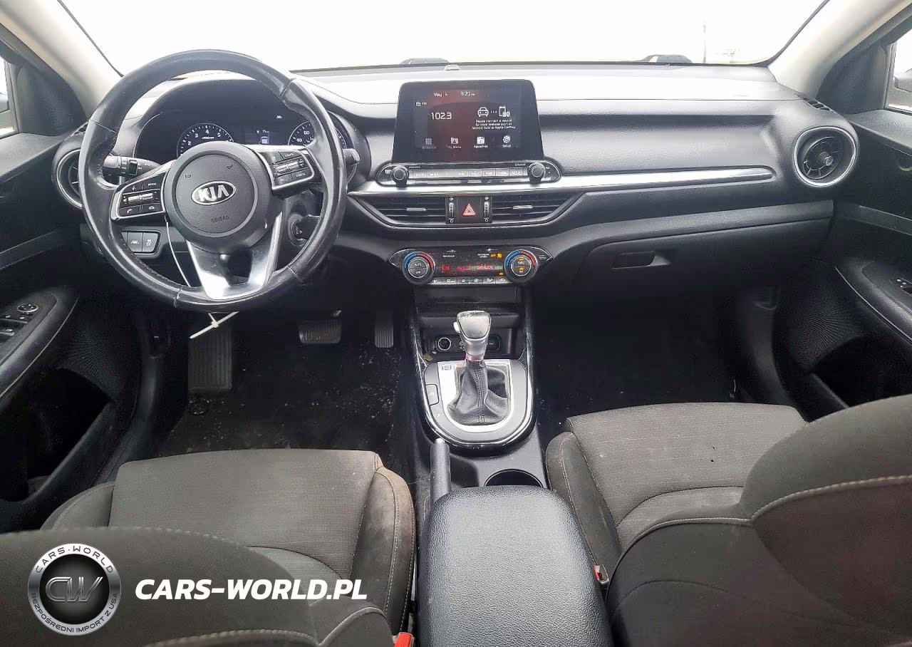2019 Kia Forte S VIN:3KPF34AD9KE107021 - 8