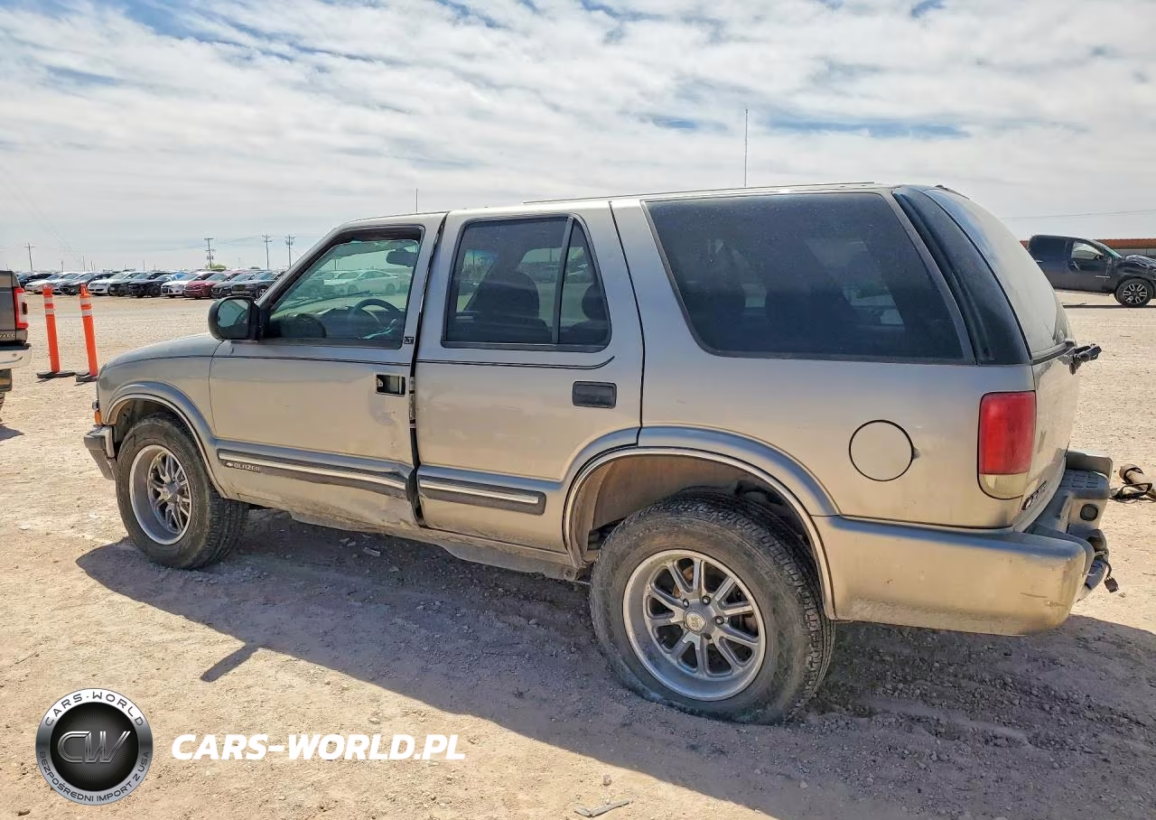 2000 Chevrolet Blazer VIN:1GNCS13W4YK165103 - 2