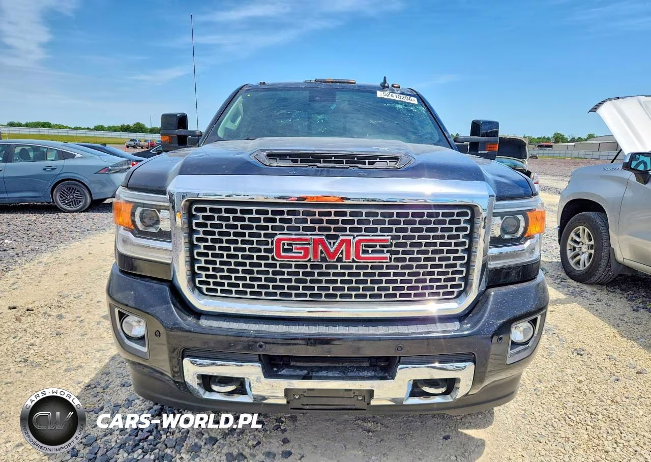 2018 GMC Sierra K2500 Denali VIN:1GT12UEY9JF154810 - 5