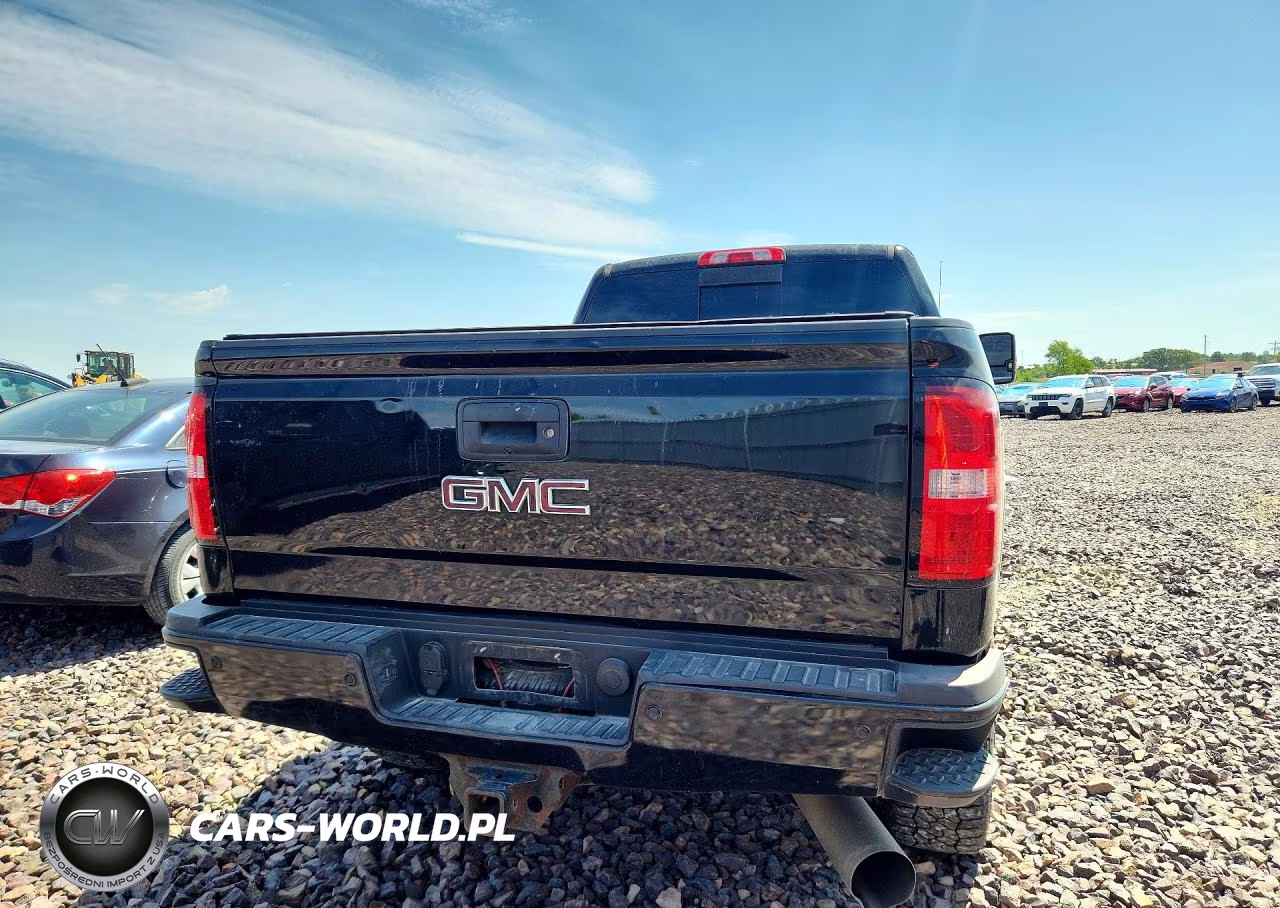 2018 GMC Sierra K2500 Denali VIN:1GT12UEY9JF154810 - 6