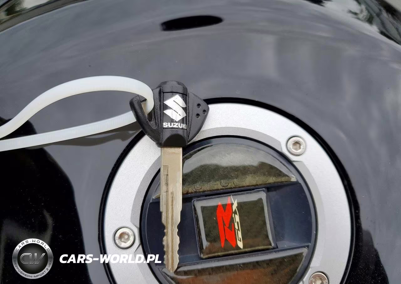 2018 Suzuki Gsx-R750 VIN:JS1GR7MA7J2101388 - 8